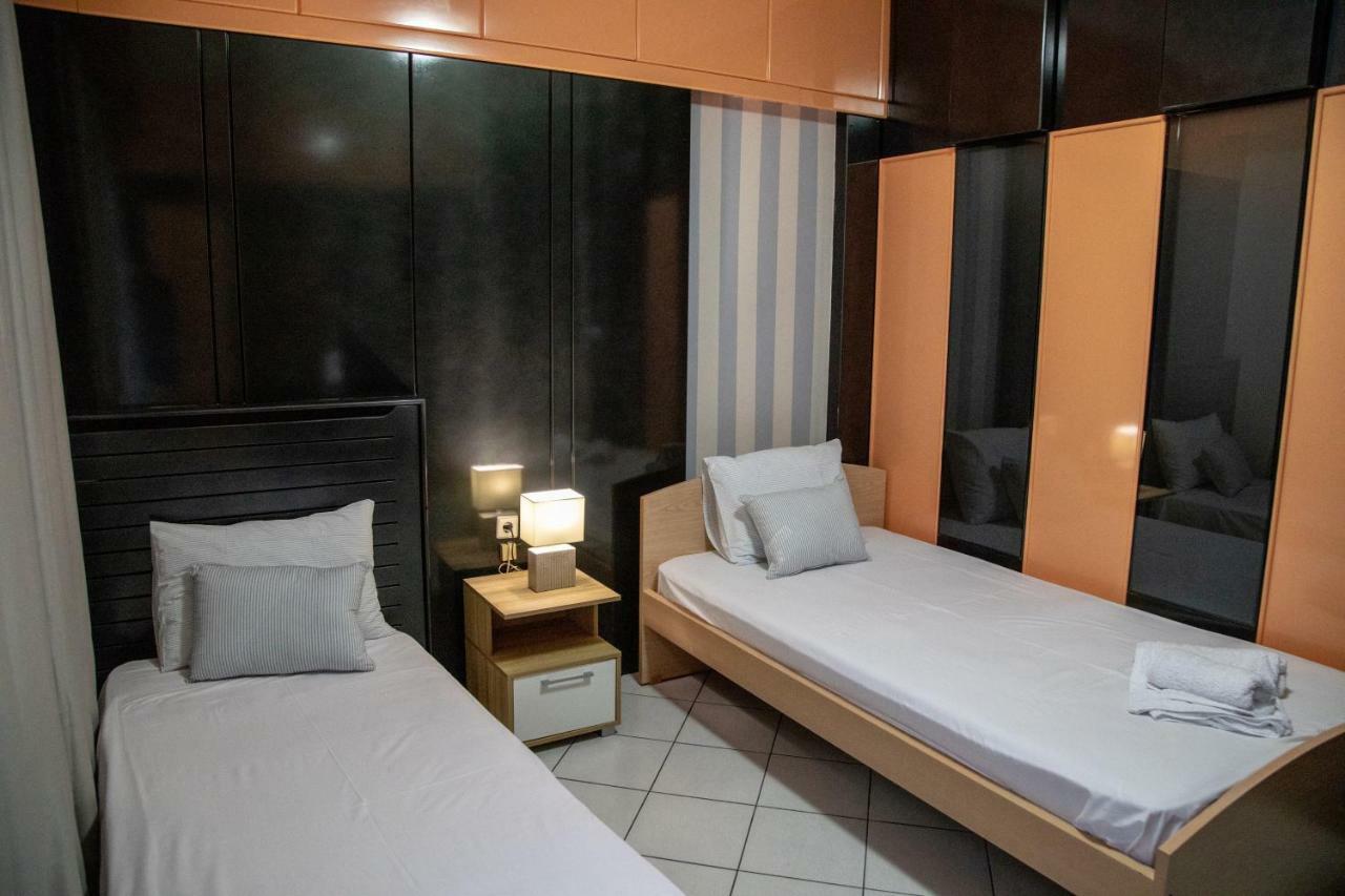 Christine'S Downtown Suites Kavala Dış mekan fotoğraf