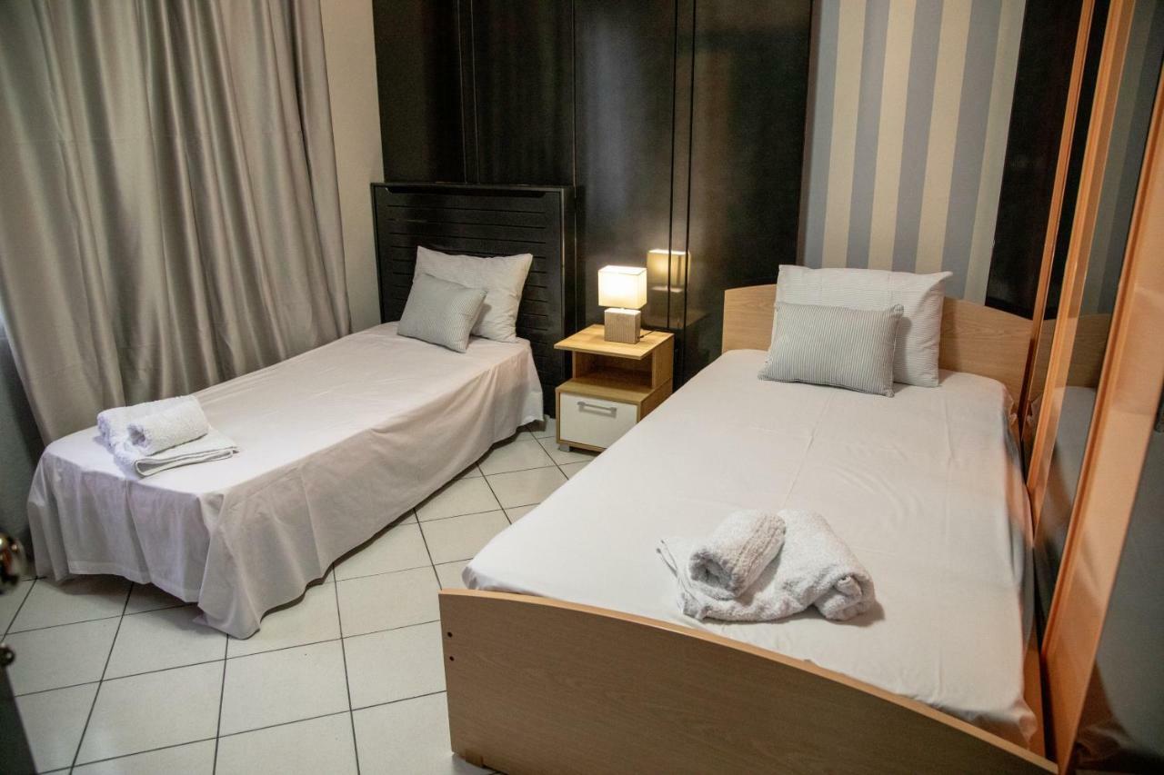 Christine'S Downtown Suites Kavala Dış mekan fotoğraf