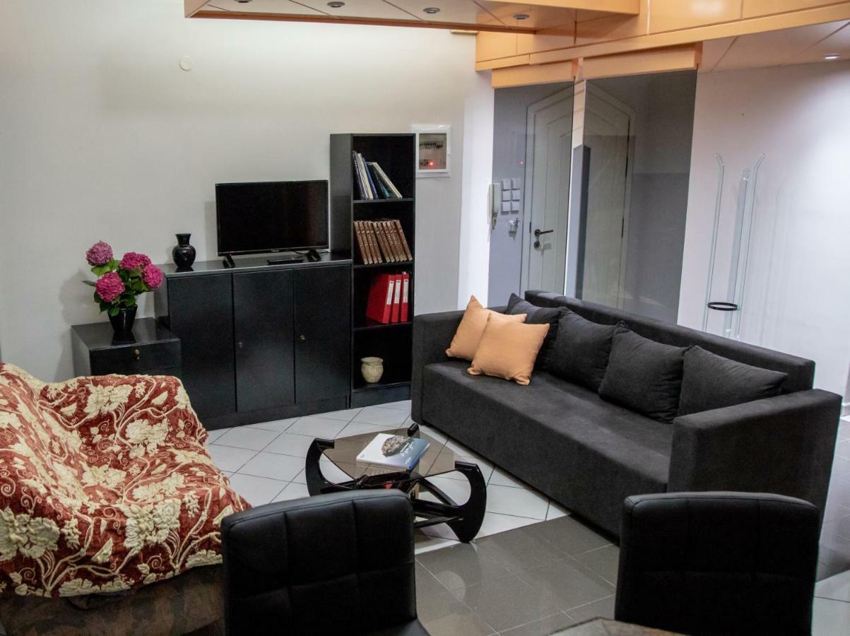 Christine'S Downtown Suites Kavala Dış mekan fotoğraf